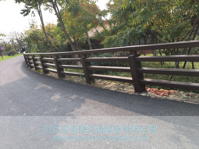 2331551076156399.jpg 边缘隔离护栏30-2.jpg